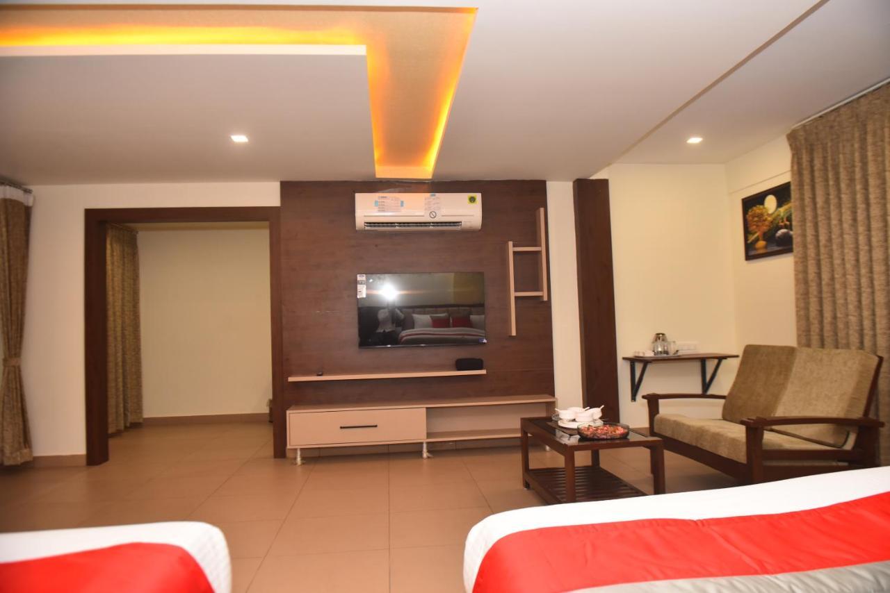 M R Residency Dharwad. Apartment Exterior photo