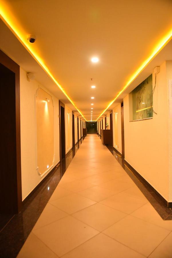 M R Residency Dharwad. Apartment Exterior photo
