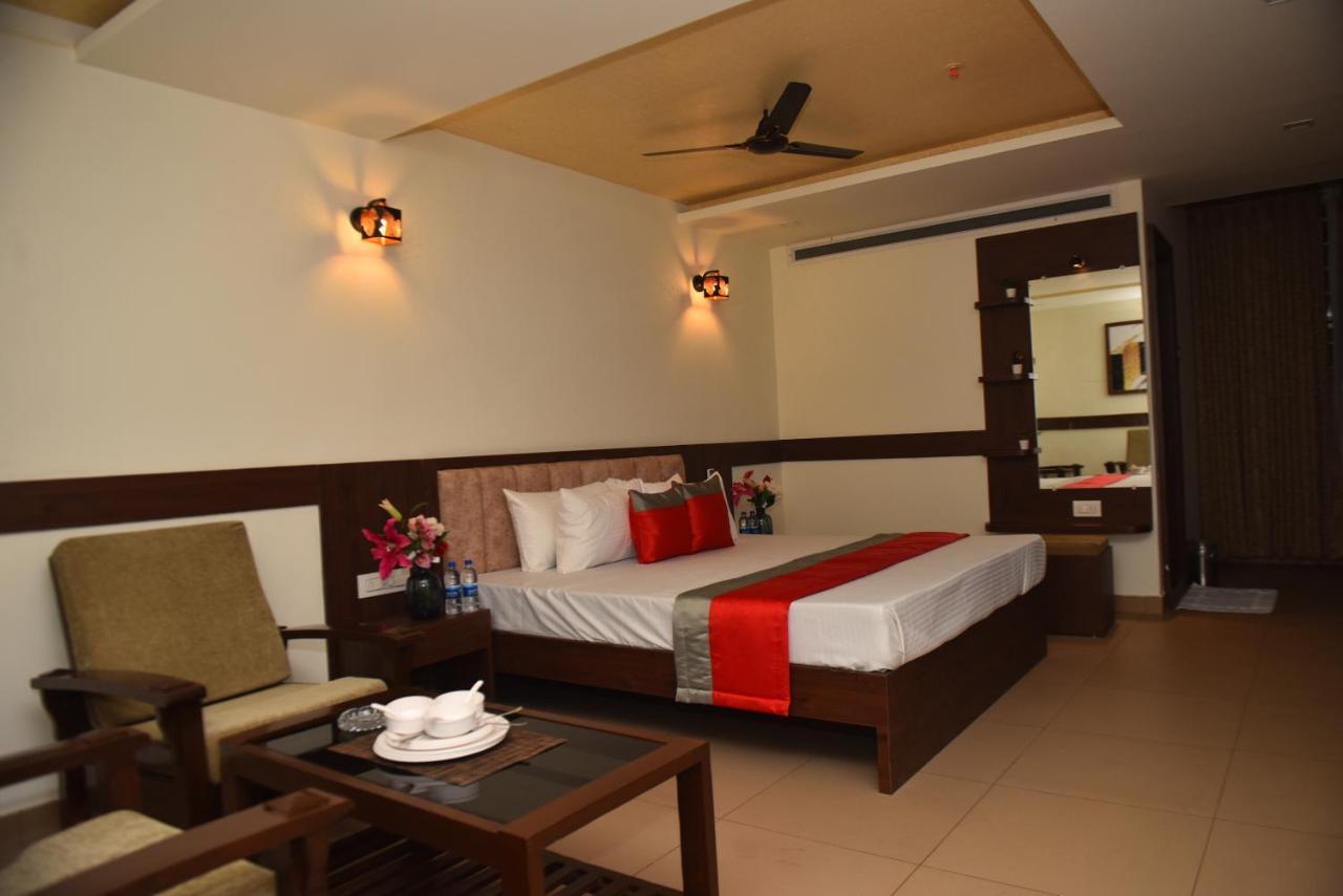 M R Residency Dharwad. Apartment Exterior photo