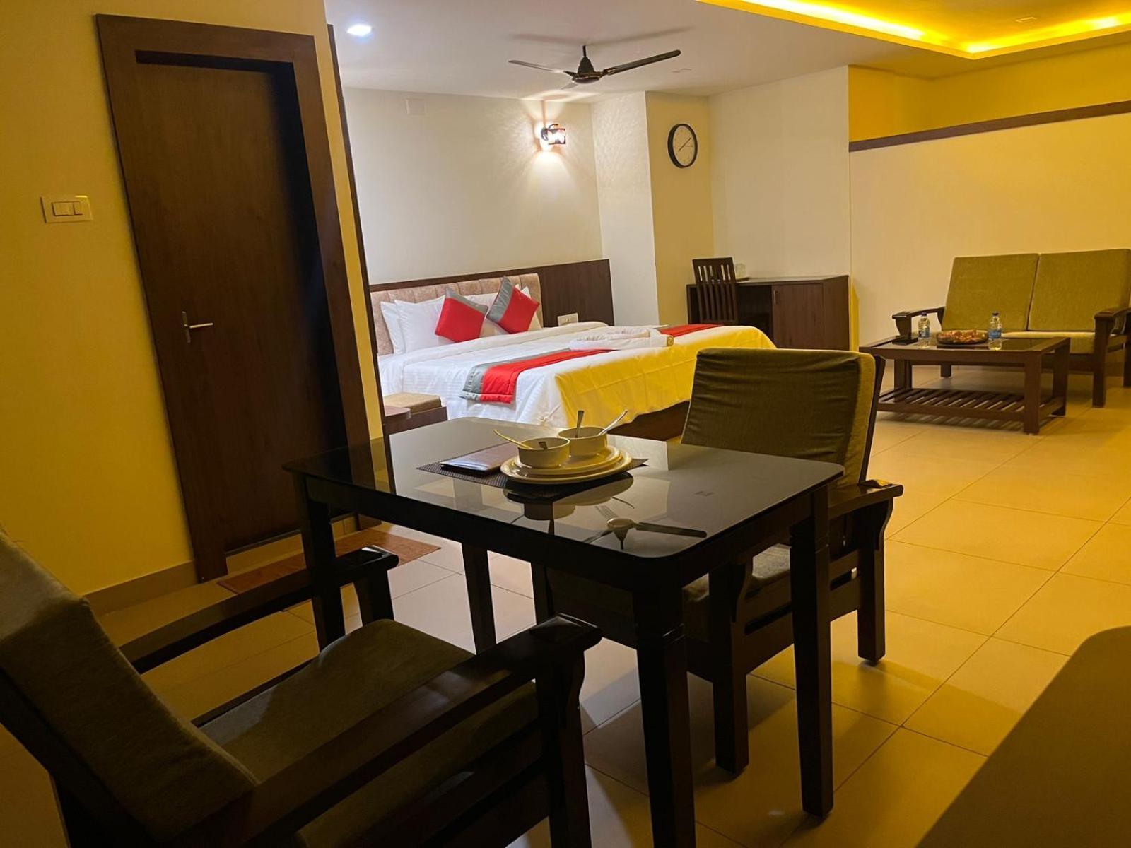M R Residency Dharwad. Apartment Exterior photo